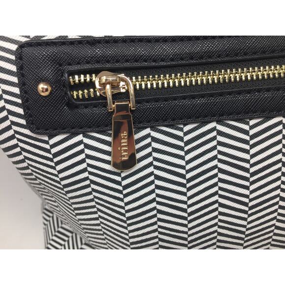 Trina Turk Optical Illusion Black & White Chevron 2 Way Tote NWT - Picture 12 of 16